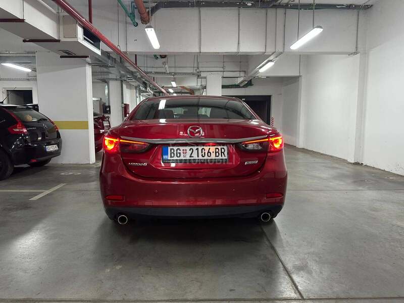 Mazda 6 