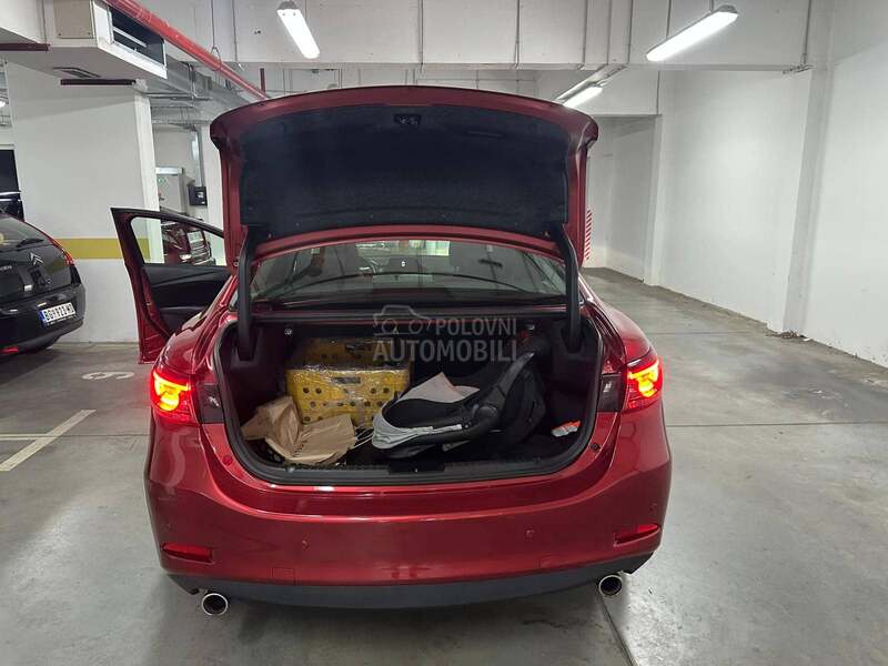 Mazda 6 