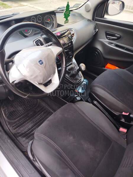 Lancia Ypsilon 1.3 multijet