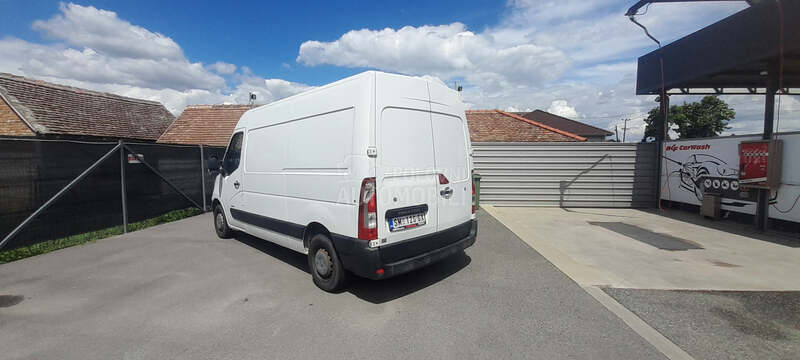 Renault Master 2.3