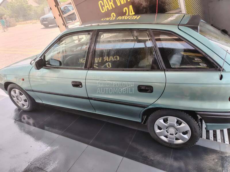 Opel Astra F 
