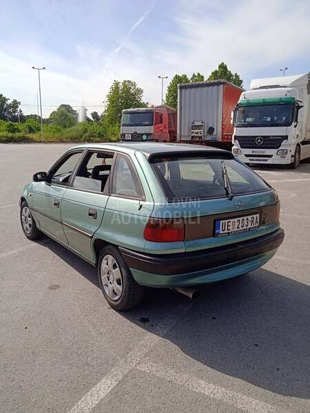 Opel Astra F 