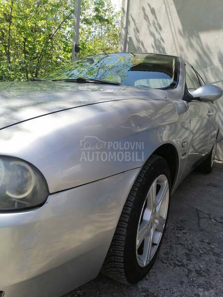 Alfa Romeo 156 