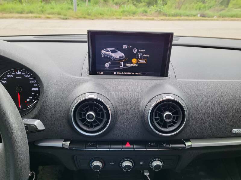 Audi A3 1.6TDI Matrix