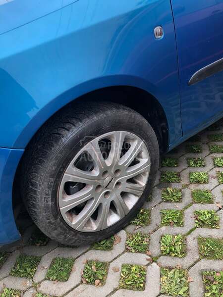Škoda Roomster 1.4 16v