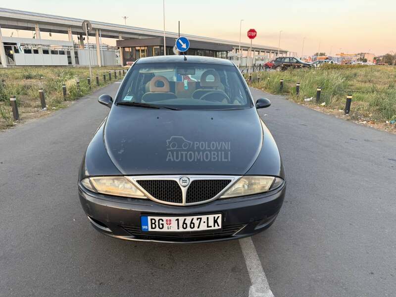 Lancia Ypsilon 