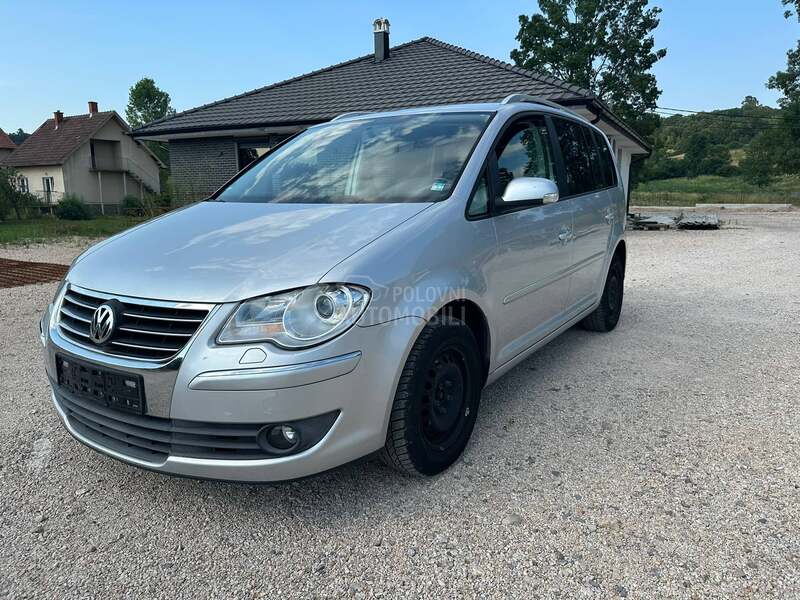 Volkswagen Touran 2.0 TDI Rest 7 Sed
