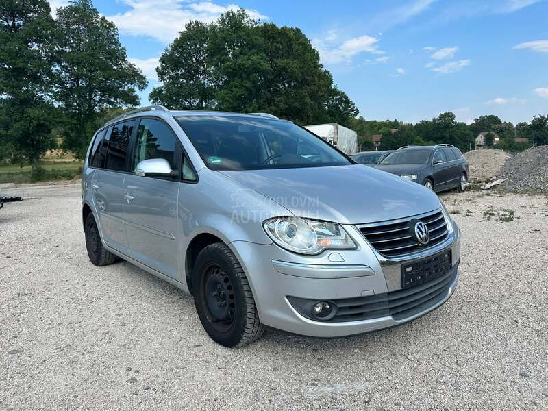 Volkswagen Touran 2.0 TDI Rest 7 Sed
