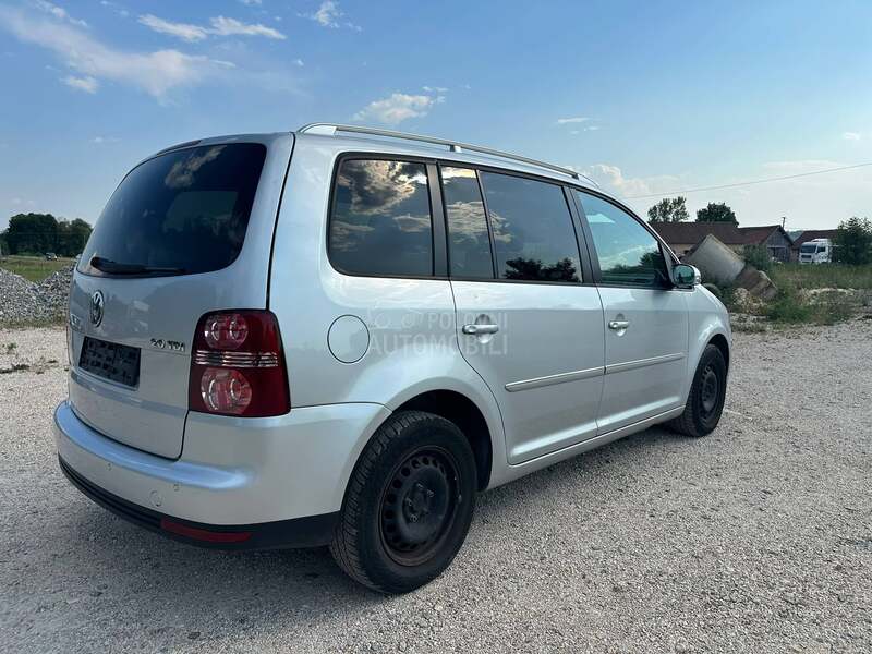 Volkswagen Touran 2.0 TDI Rest 7 Sed