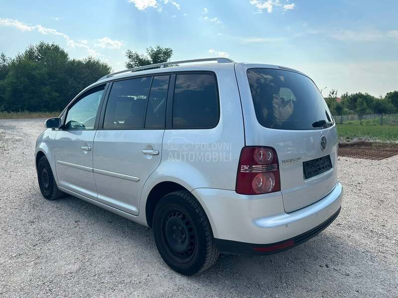 Volkswagen Touran 2.0 TDI Rest 7 Sed