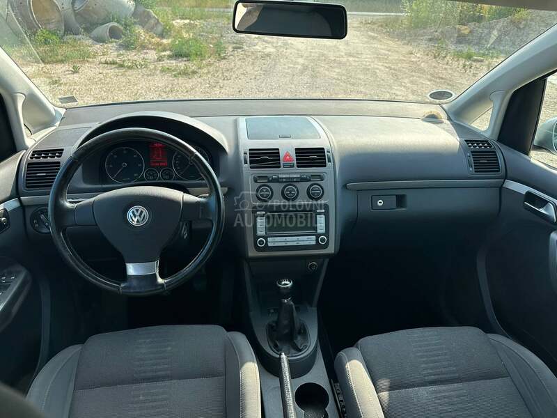 Volkswagen Touran 2.0 TDI Rest 7 Sed