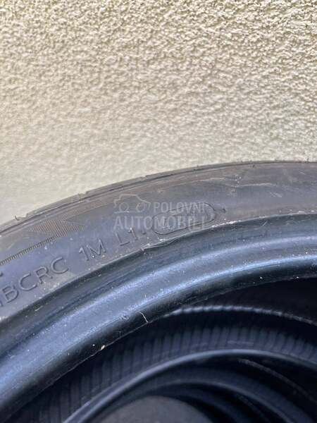 Laufenn 255/35 R20 Letnja