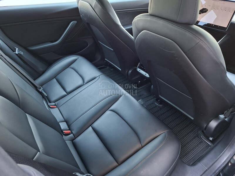 Tesla Model 3 Performance