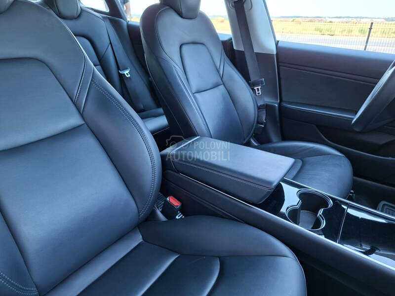Tesla Model 3 Performance