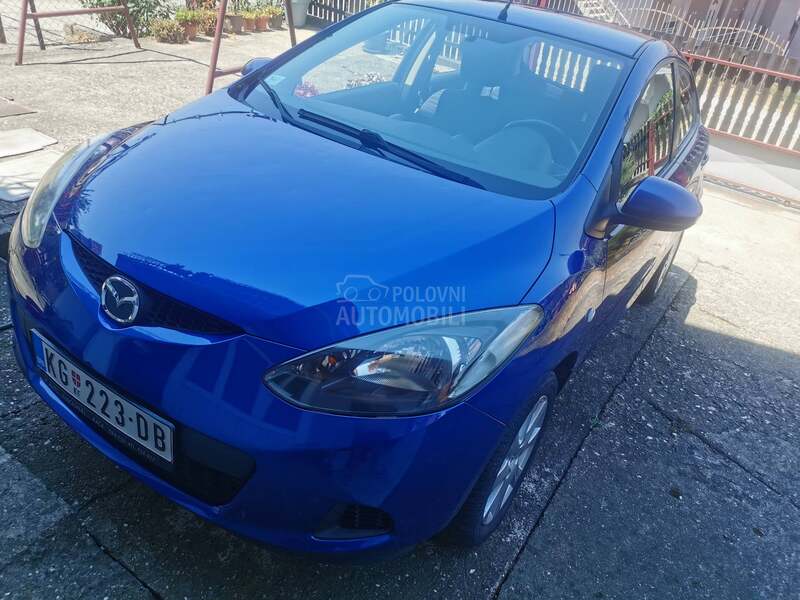 Mazda 2 