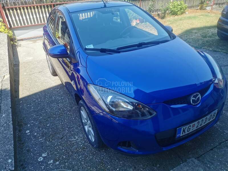 Mazda 2 