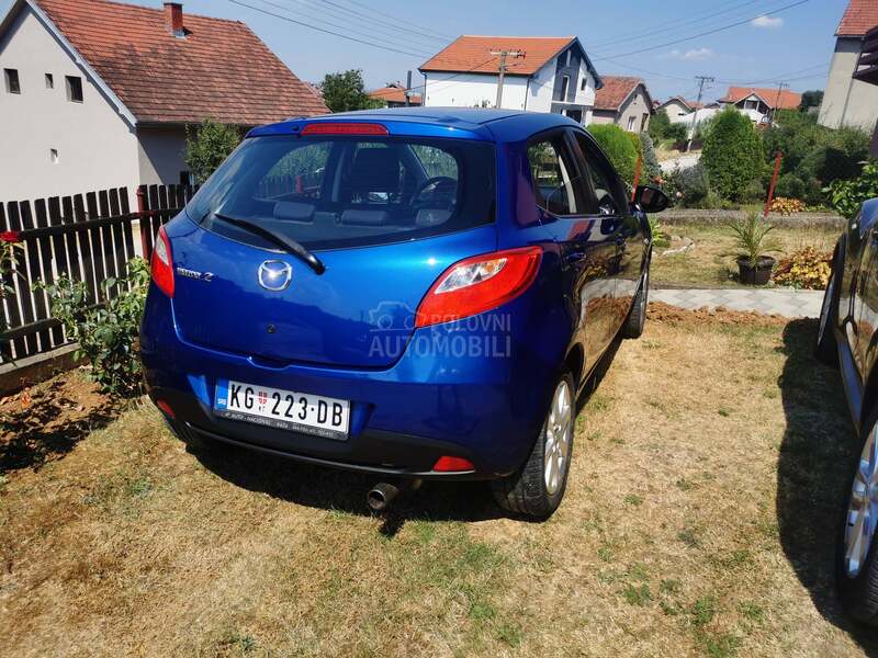 Mazda 2 
