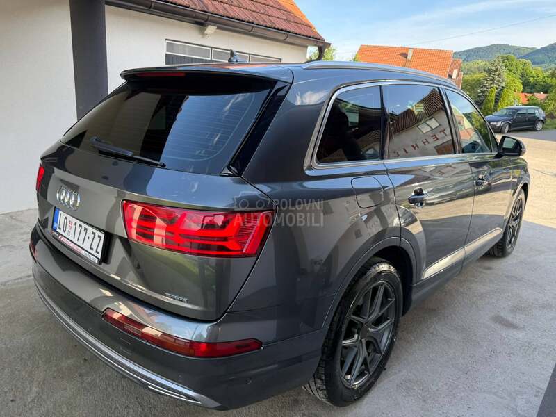 Audi Q7 E tron