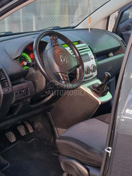 Mazda 5 