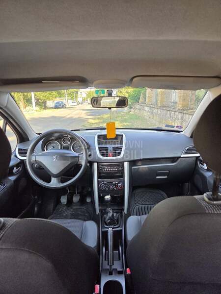 Peugeot 207 1.4 pezo motor