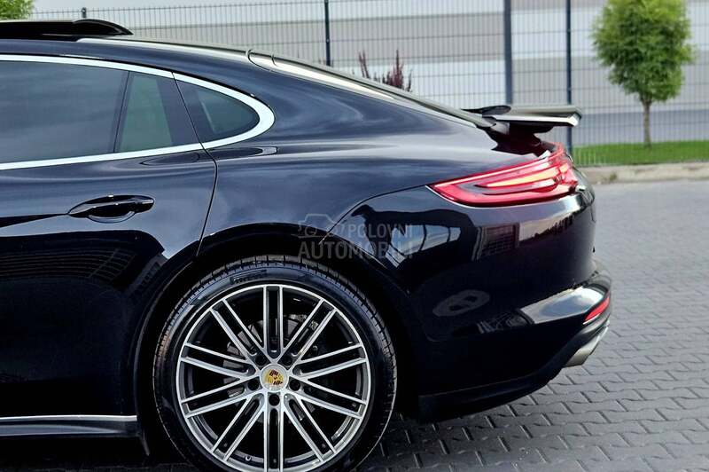 Porsche Panamera Executive Long 4S