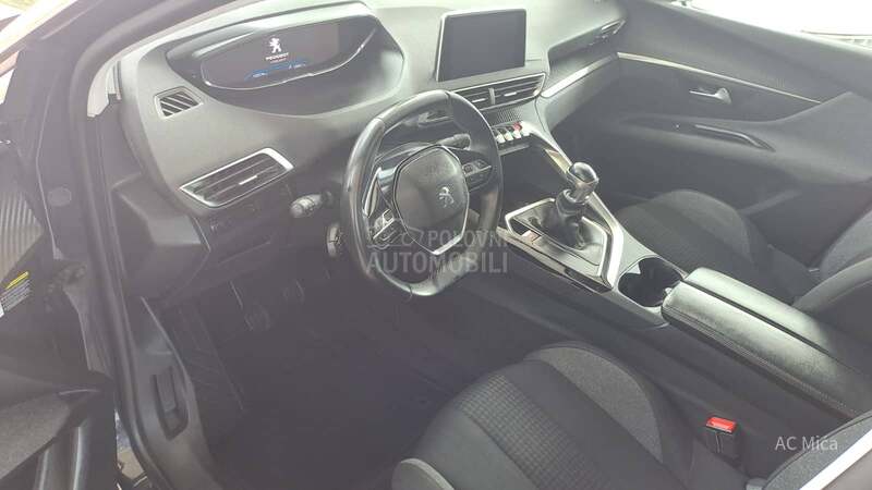 Peugeot 3008 1.2 PURE NAV ALU LED