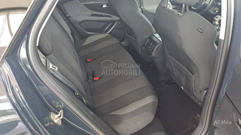 Peugeot 3008 1.2 PURE NAV ALU LED