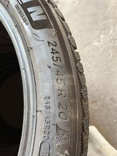 Michelin 245/45 R20 Zimska