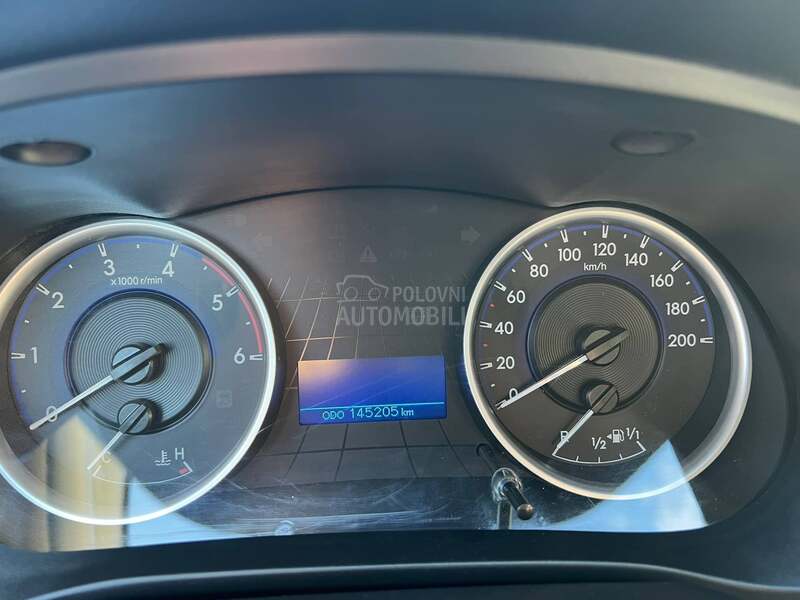 Toyota Hilux 2.4 D4D