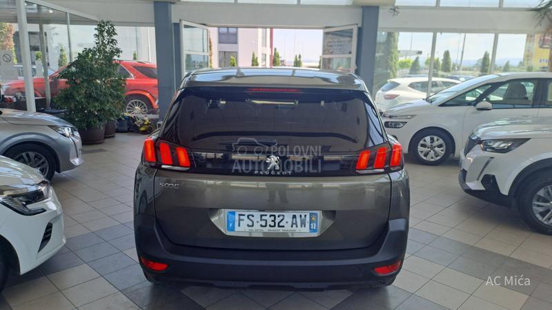Peugeot 5008 1.5 BLU NAV ALU KAM