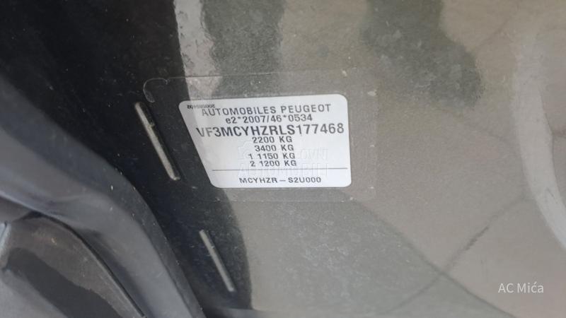 Peugeot 5008 1.5 BLU NAV ALU KAM