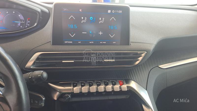 Peugeot 5008 1.5 BLU NAV ALU KAM