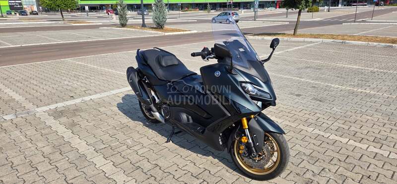 Yamaha TMax Tech Max