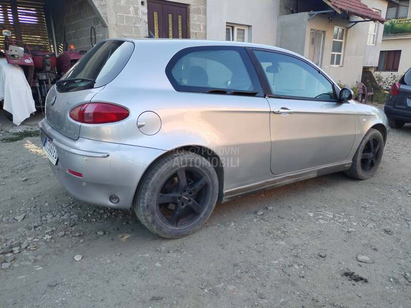Alfa Romeo 147 