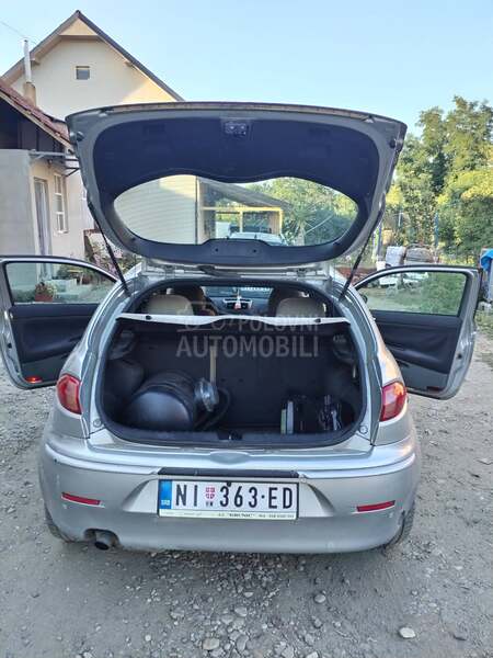 Alfa Romeo 147 