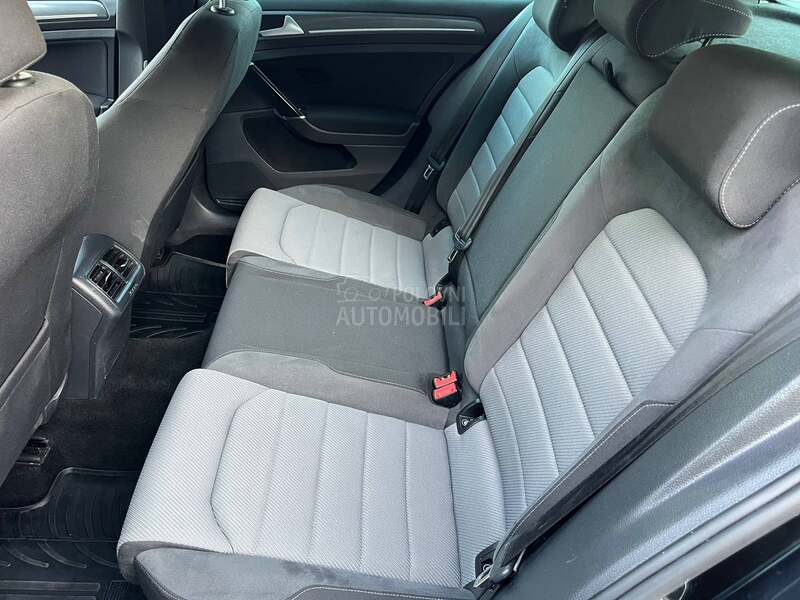 Volkswagen Golf 7 2.0 TDI DSG 2XRline