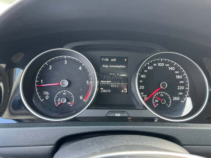 Volkswagen Golf 7 2.0 TDI DSG 2XRline