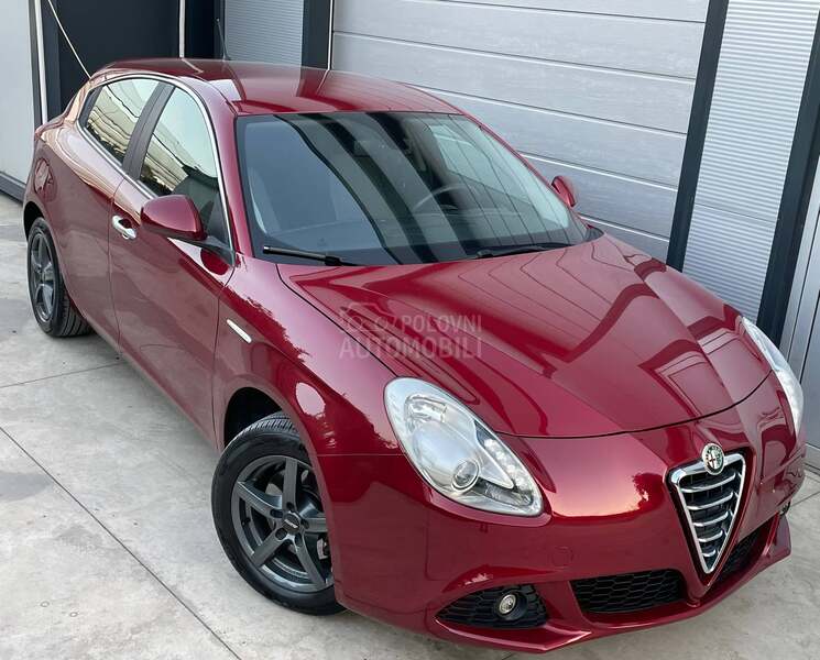 Alfa Romeo Giulietta AUTOM 144000 K M