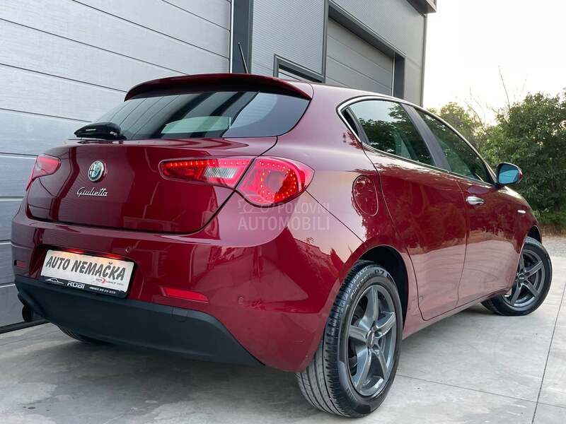 Alfa Romeo Giulietta AUTOM 144000 K M