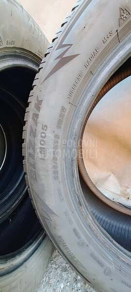 Bridgestone 225/55 R18 Zimska