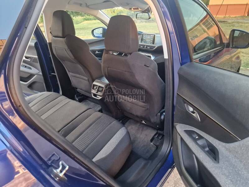 Peugeot 3008 1.5 BLUE HDI