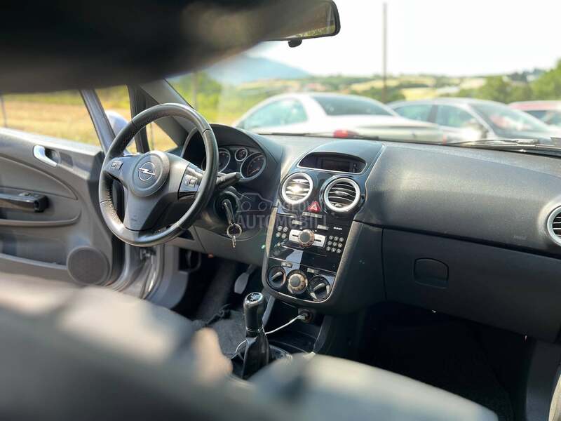 Opel Corsa D 