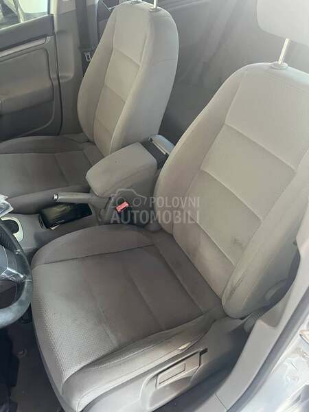 Volkswagen Golf 5 dsg gtd