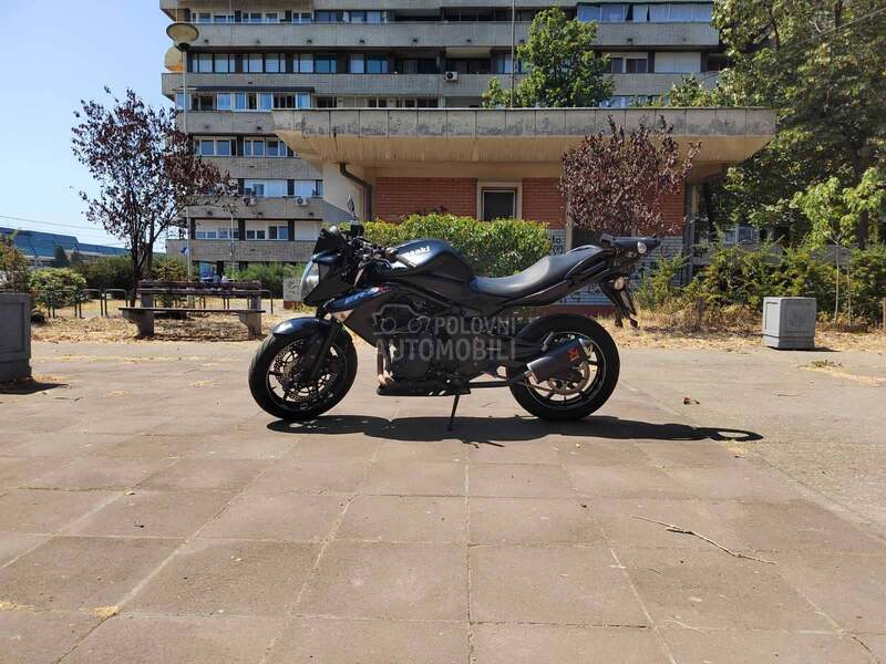 Kawasaki Er6n