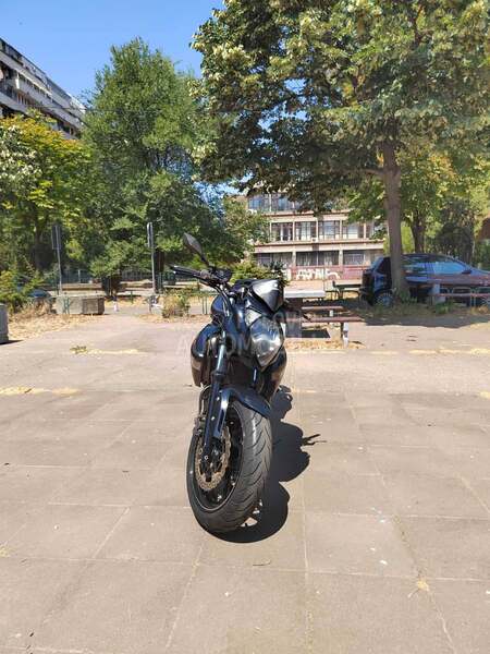 Kawasaki Er6n
