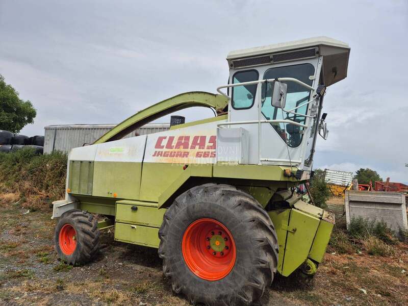 John Deere 6710