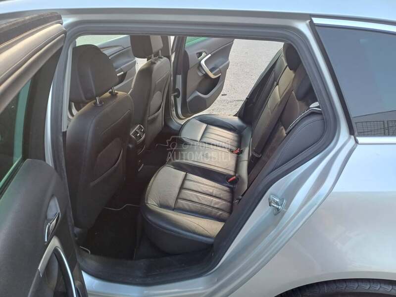Opel Insignia 2.0MJET FUUL 160 K S