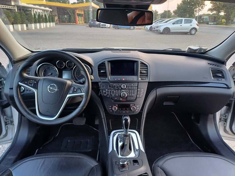 Opel Insignia 2.0MJET FUUL 160 K S