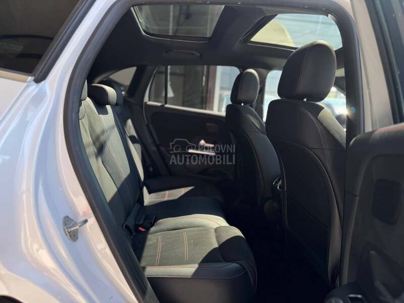 Mercedes Benz GLA 200 D/AMG/Multi/Pano