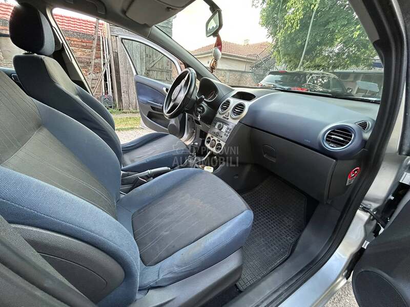 Opel Corsa D 